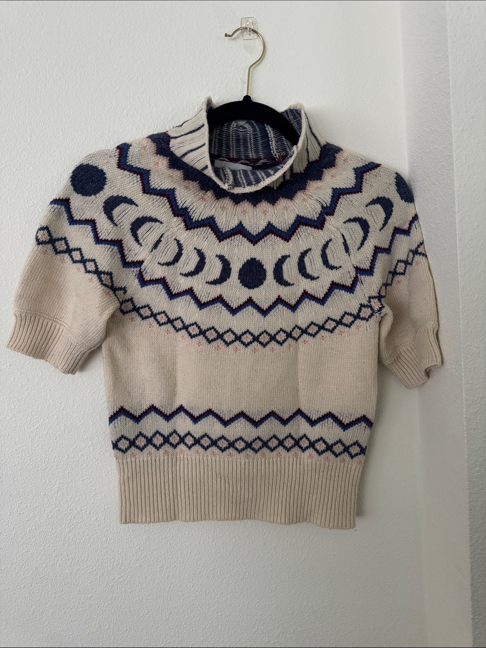 Cream Fair Isle Short-Sleeve Turtleneck Sweater with Moon Pattern